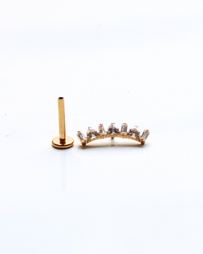 LABRET EN TITANIO EN FORMA DE CORONA