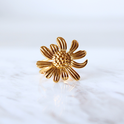 DAISY RING